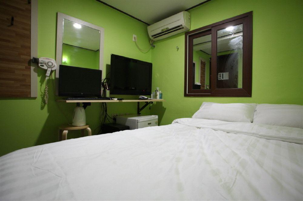 Guest house Khaosan Seoul Insadong 2*